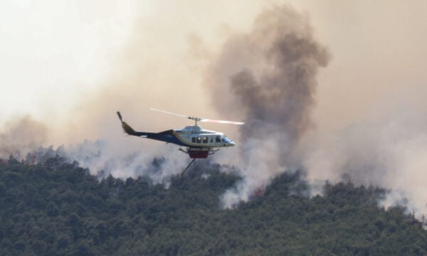 Σύγκρουση ελικοπτέρων στην Ψάθα: Δεν υπάρχουν ενδείξεις τεχνικής βλάβης, λένε πηγές της εταιρείας που μίσθωσε τα εναέρια