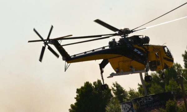 Φραγκούλης για τραγωδία στην Ψάθα: «Έλειψε ο συντονισμός των ελικοπτέρων – Δεν επιτρέπεται να επιχειρούν ταυτόχρονα στο ίδιο σημείο ρίψης νερού»