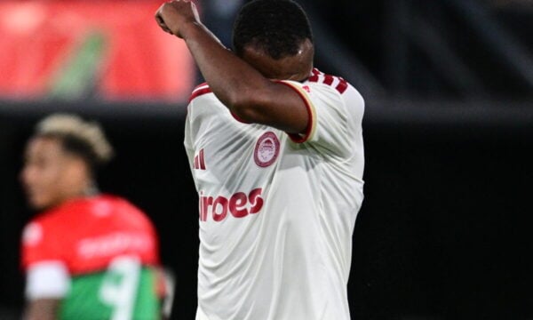 Ναϊμέγκεν – Ολυμπιακός 2-1: Αποκλείστηκαν από το Champions League οι Πειραιώτες με 10 παίκτες στην παράταση
