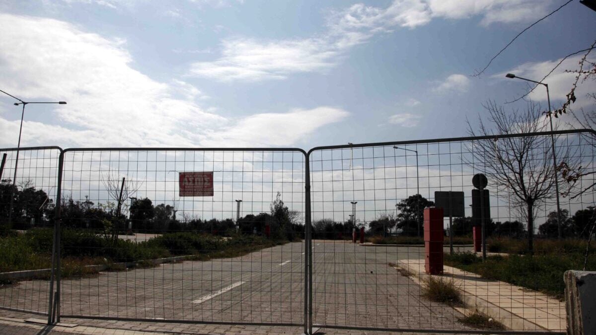 Έκλεψαν καλώδια από τις εγκαταστάσεις την ΗΠΑ στο Ελληνικό 1 Έκλεψαν καλώδια από τις εγκαταστάσεις την ΗΠΑ στο Ελληνικό