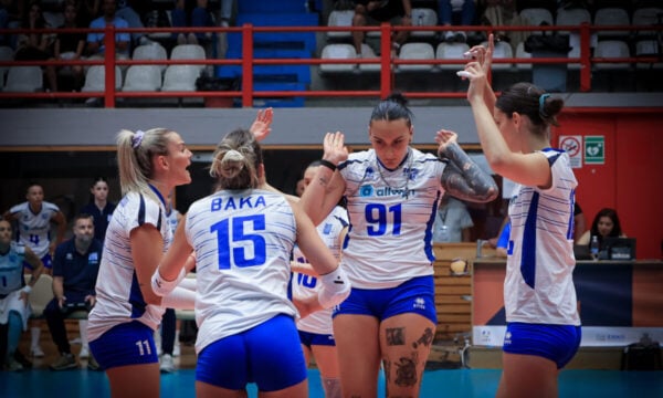 Γαλλία – Ελλάδα 0-3: Η Εθνική βόλεϊ γυναικών με μυθική εμφάνιση προκρίθηκε στα προημιτελικά του Eurovolley
