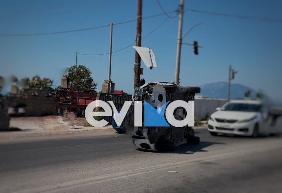 Σοβαρό τροχαίο στην Εύβοια: Αυτοκίνητο τούμπαρε στη Χαλκίδα