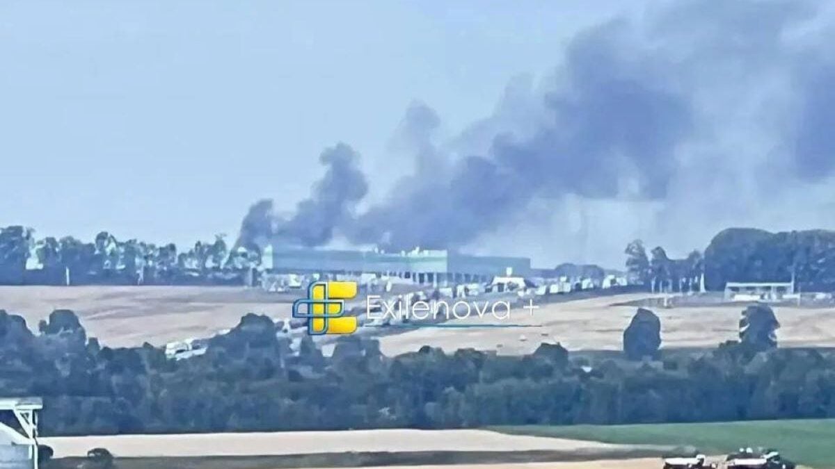 Επίθεση με drones σε διυλιστήριο στο Σαλαβάτ της Ρωσίας – Φωτιά σε βιομηχανική περιοχή 1 Επίθεση με drones σε διυλιστήριο στο Σαλαβάτ της Ρωσίας – Φωτιά σε βιομηχανική περιοχή