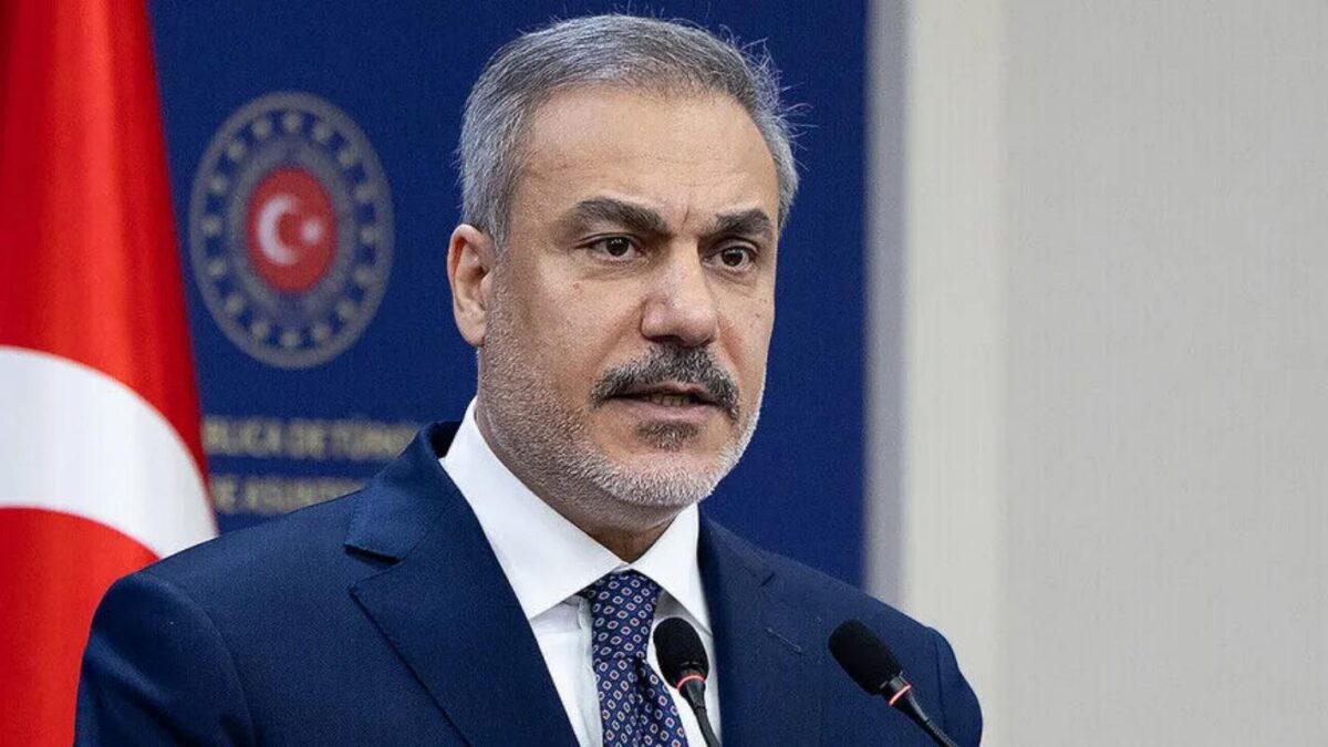 Χακάν Φιντάν: Επίθεση στη συνεργασία Ελλάδας–Κύπρου με το Ισραήλ - Νετανιάχου είναι εγκληματίας κατά της ανθρωπότητας 1 Χακάν Φιντάν: Επίθεση στη συνεργασία Ελλάδας–Κύπρου με το Ισραήλ – Νετανιάχου είναι εγκληματίας κατά της ανθρωπότητας