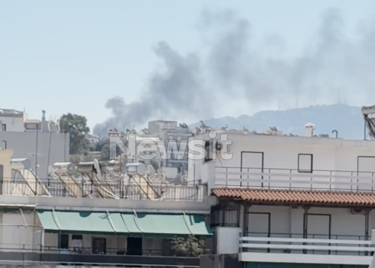 Φωτιά σε πάρκινγκ πολυκατοικίας στο Ψυχικό – Μεγάλη κινητοποίηση της πυροσβεστικής