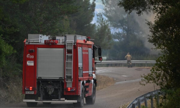 Καιρός: Στο κόκκινο σήμερα η χώρα για κίνδυνο φωτιάς – Επικίνδυνο 48ωρο με ανέμους έως 9 μποφόρ