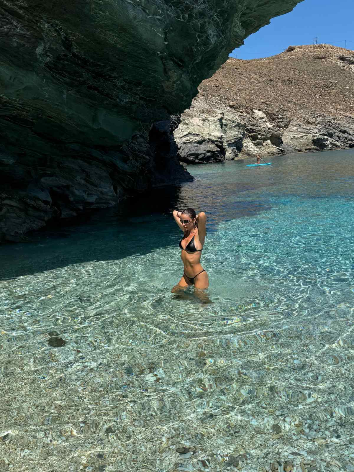 Φουρέιρα: Άλμπουμ από τις καλοκαιρινές διακοπές με τον γιο της, Ερμή – Με μαύρο μπικίνι και κορμί που εντυπωσιάζει 15 Φουρέιρα