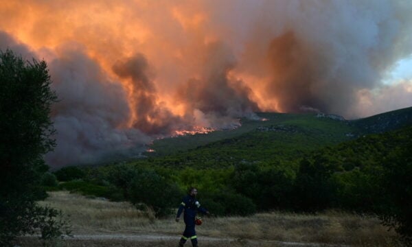 Συναγερμός στην χώρα για φωτιές: Ριπές 110 χλμ/ώρα στην Κρήτη και 9 μποφόρ τη Δευτέρα – Πάνω από 400 πυρκαγιές μέσα σε 10 ημέρες