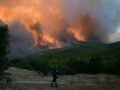 Φωτιά σε δάσος στο Κερασοχώρι Αγράφων – Επιχειρεί ένα ελικόπτερο