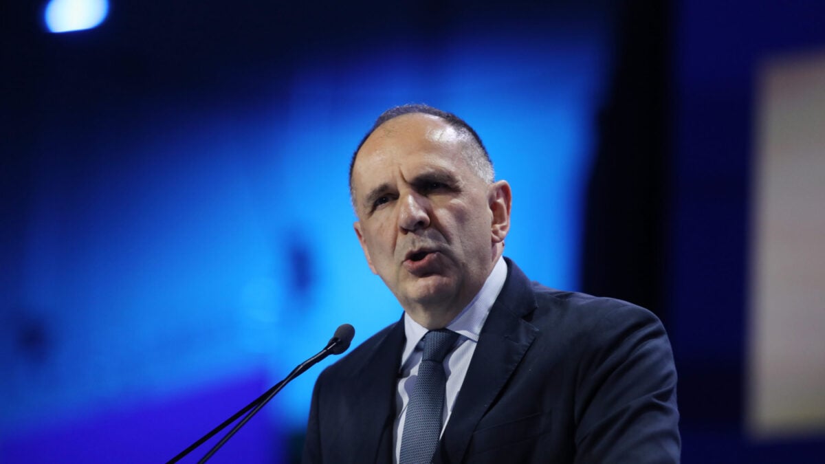 Γεραπετρίτης στην Άγκυρα: «Θα απαντήσουμε στις προκλήσεις από θέση ισχύος» – ΒΙΝΤΕΟ 1 Γεραπετρίτης στην Άγκυρα: «Θα απαντήσουμε στις προκλήσεις από θέση ισχύος» – ΒΙΝΤΕΟ