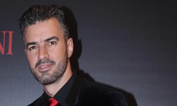 Γιάννης Τσιμιτσέλης: Σπάνιες φωτογραφίες με τον αδελφό του, Λάμπρο