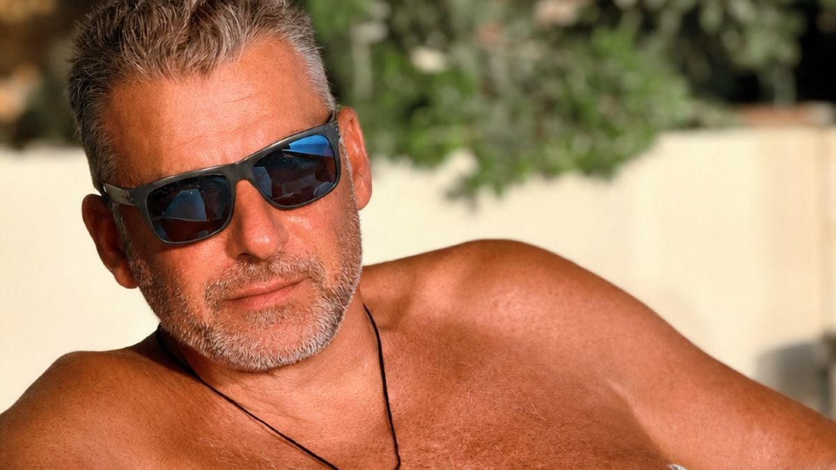 Γιώργος Λιάγκας: Ποζάρει με μαγιό – Το σπάνιο στιγμιότυπο (Φωτογραφία)