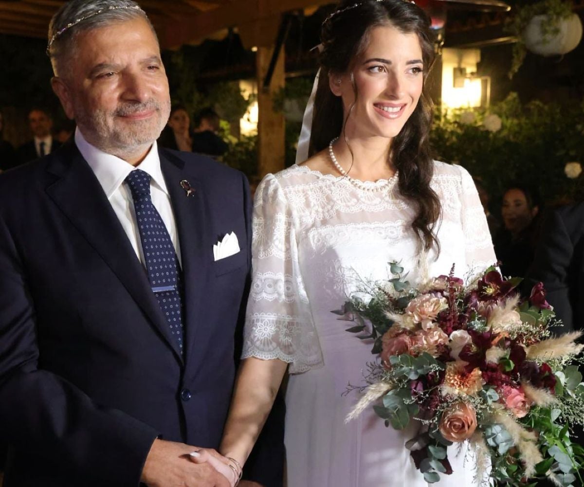 Γιώργος Πατούλης: Σπάνια κοινή φωτογραφία με τον μεγαλύτερο γιο του, Αλέξανδρο 8 Ο Γιώργος Πατούλης και η Νάνσυ Κοίλου στον γάμο τους.