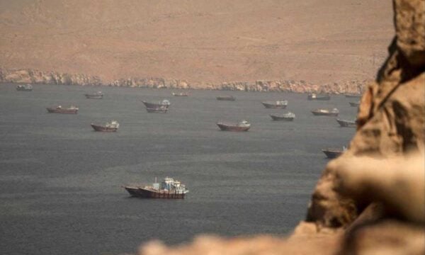 ΗΑΕ: Πλοίο της ADNOC δέχθηκε επίθεση στα Στενά του Ορμούζ