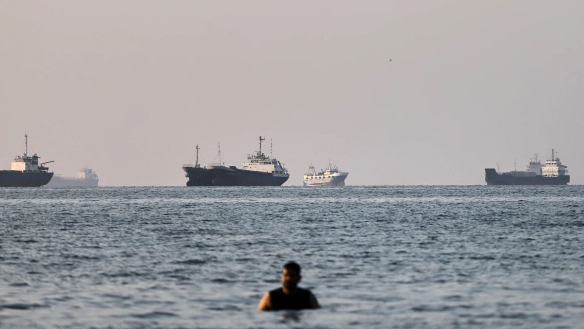 Ορμούζ: Ιράν και Ομάν συμφώνησαν σε προσωρινό θαλάσσιο διάδρομο – «Τα Στενά δεν ανοίγουν αν δεν τηρηθούν οι δεσμεύσεις των ΗΠΑ» 1 Ορμούζ: Ιράν και Ομάν συμφώνησαν σε προσωρινό θαλάσσιο διάδρομο – «Τα Στενά δεν ανοίγουν αν δεν τηρηθούν οι δεσμεύσεις των ΗΠΑ»
