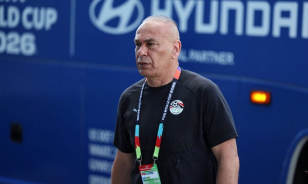 Στο νοσοκομείο ο προπονητής της Εθνικής Αιγύπτου Χοσάμ Χασάν μετά από καυγά με τις δύο συζύγους του