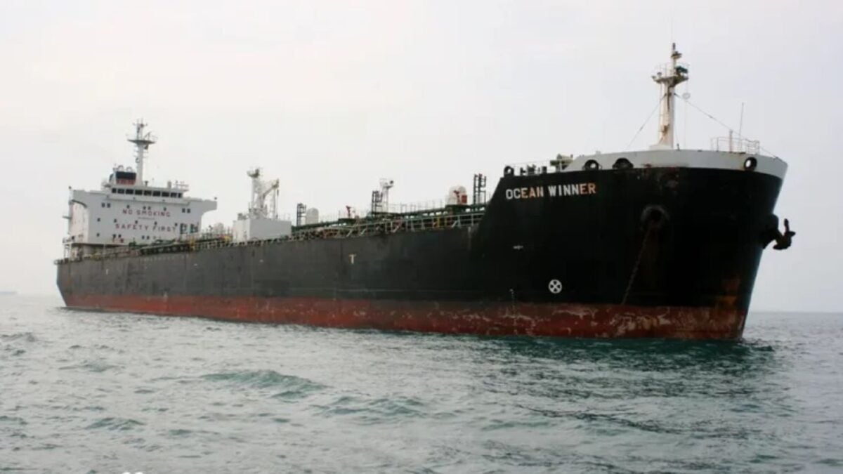 Ινδία: Το εμπορικό πλοίο «Ocean Winner» βυθίστηκε σε 8 λεπτά – 22 αγνοούμενοι ναυτικοί 1 Ινδία: Το εμπορικό πλοίο «Ocean Winner» βυθίστηκε σε 8 λεπτά – 22 αγνοούμενοι ναυτικοί