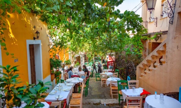 Άλμα επιβατικής κίνησης στα 14 αεροδρόμια της Fraport Greece από Βρετανούς τουρίστες