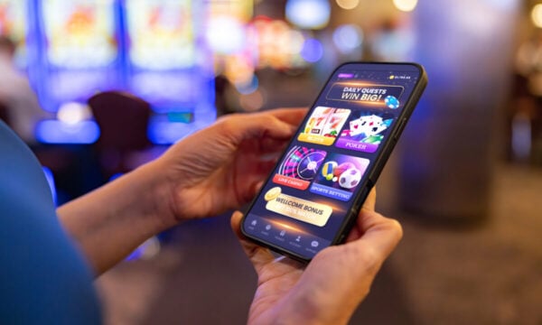 Bally’s Intralot: Προσαρμοσμένο EBITDA 184,8 εκατ. ευρώ στο εξάμηνο και στην τελική ευθεία για την εξαγορά της evoke