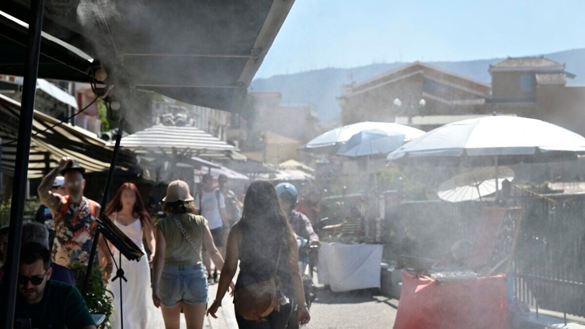 Καιρός αύριο: Καύσωνας με 40αρια και 6 μποφόρ στο Αιγαίο 1 Καιρός αύριο: Καύσωνας με 40αρια και 6 μποφόρ στο Αιγαίο