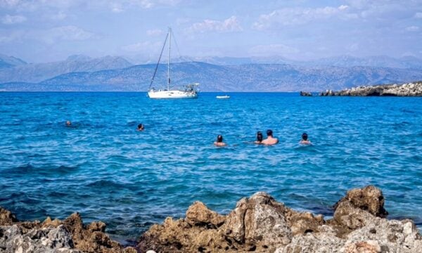 Καιρός αύριο: Θερμοκρασία έως 38 βαθμούς – Δυνατοί άνεμοι 6-7 μποφόρ