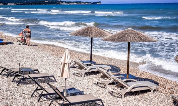 Καιρός σήμερα: Άνεμοι 6 μποφόρ στην Αττική, έως 38 βαθμούς στη χώρα – Πού θα βρέξει