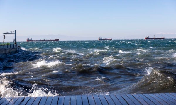 Καιρός: Μελτέμι πάνω από 110 χιλιόμετρα την ώρα σε Αττική και Εύβοια – Χάρτης ριπών στη χώρα
