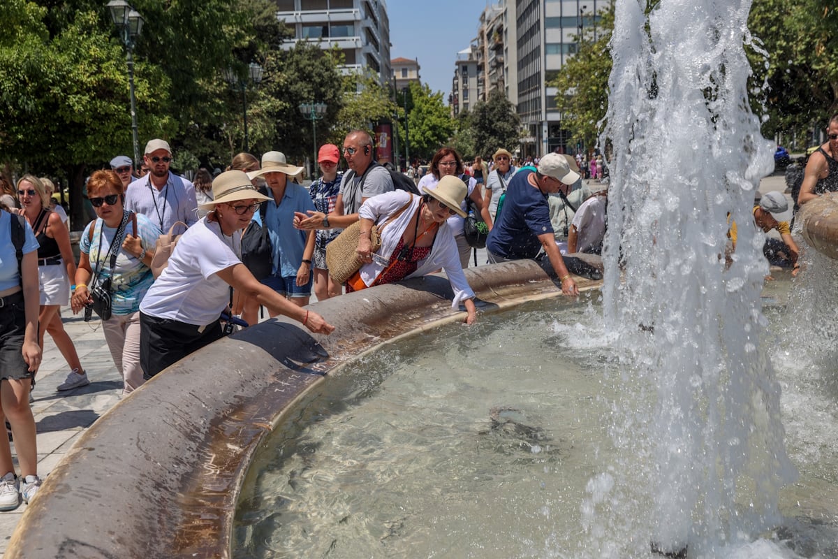 Καιρός αύριο: Εκρηκτικό «κοκτέιλ» με 40αρια και μελτέμια