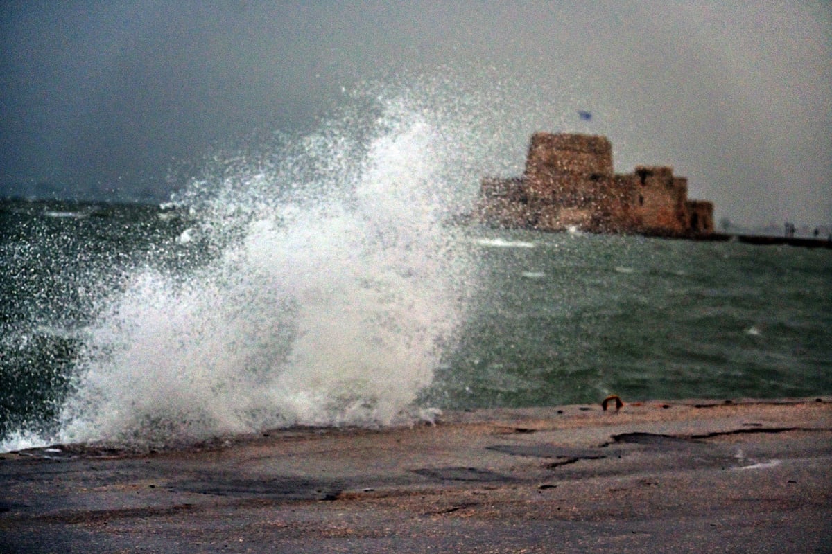 Καιρός αύριο: Ισχυροί άνεμοι έως 7 μποφόρ – Στους 37 βαθμούς η θερμοκρασία