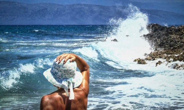 Καιρός αύριο: Άνεμοι 7 μποφόρ στην Αττική, θερμοκρασία έως 38 βαθμούς στη χώρα