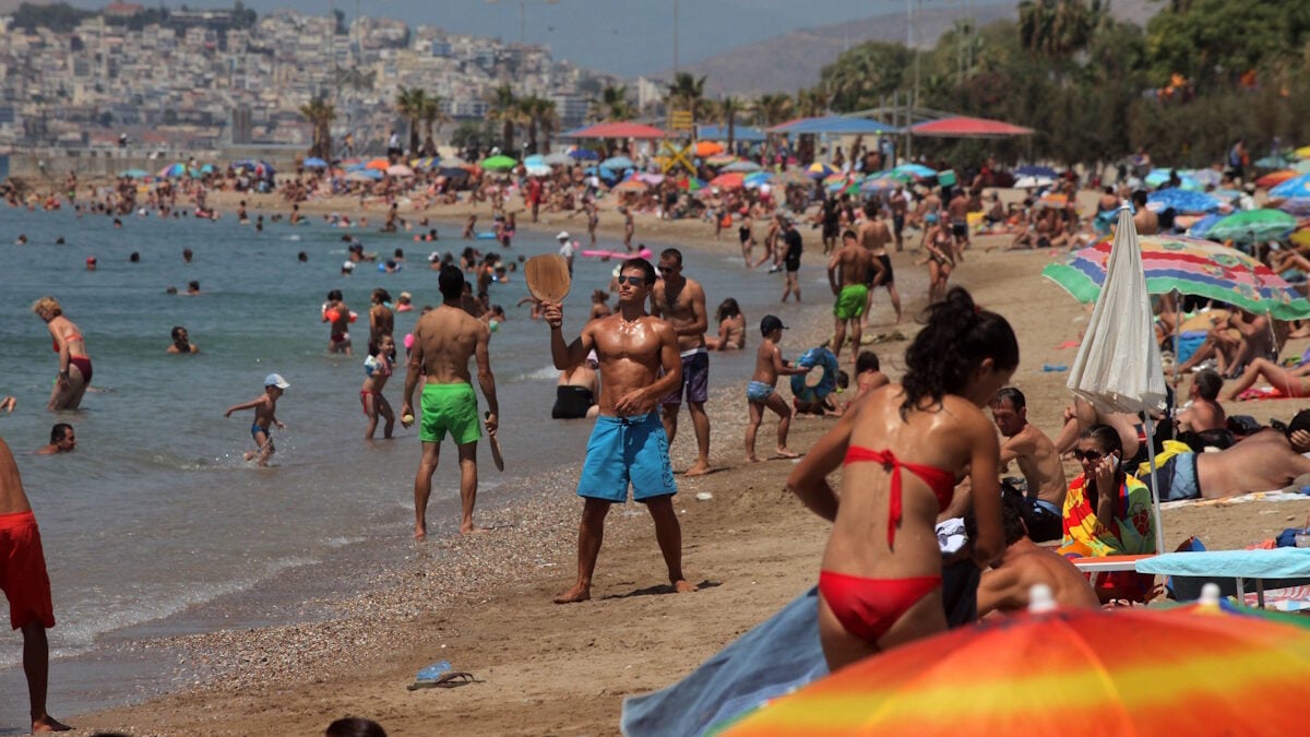 Καιρός σήμερα: Η θερμοκρασία θα φτάσει τους 37 βαθμούς 1 Καιρός σήμερα: Η θερμοκρασία θα φτάσει τους 37 βαθμούς