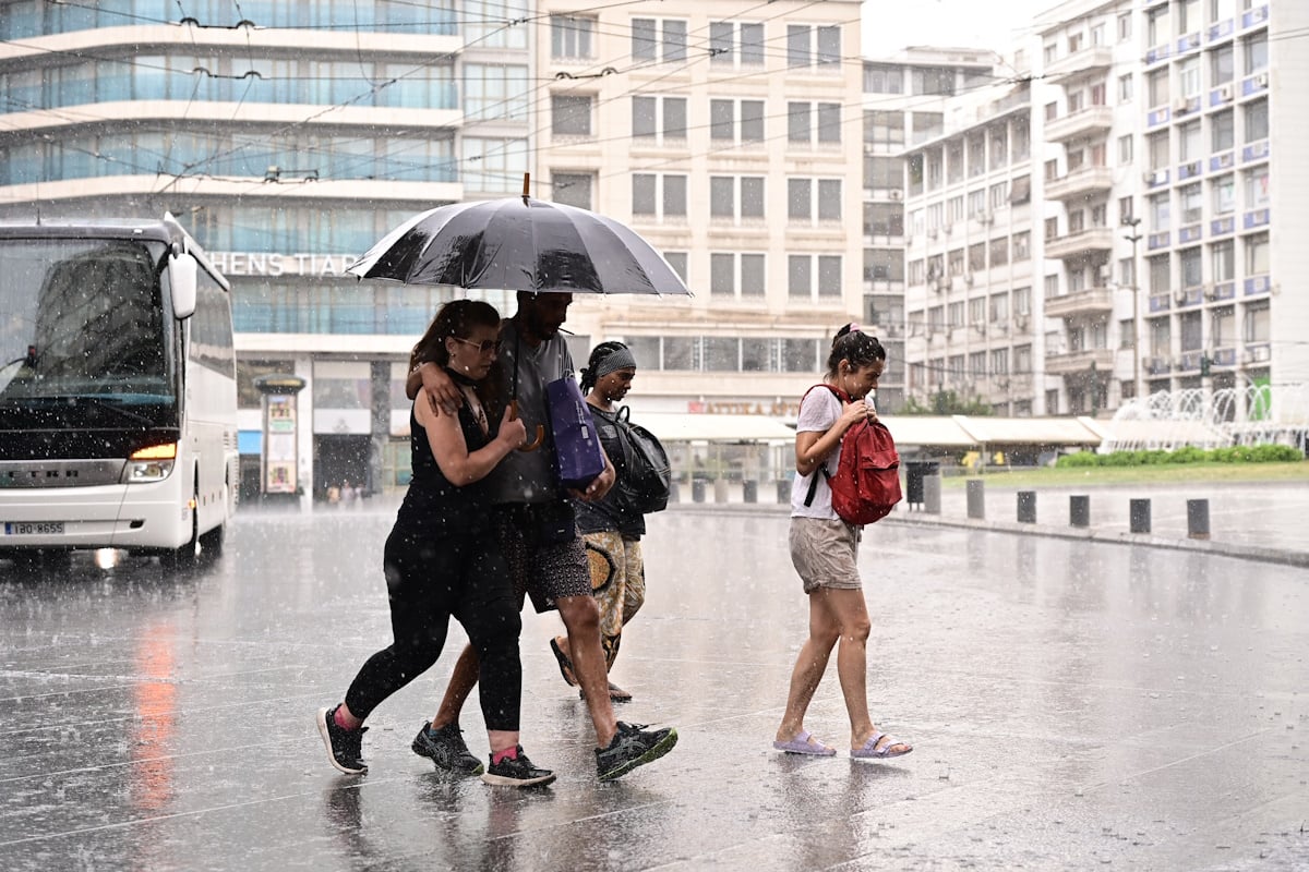 Καιρός σήμερα: Άνεμοι έως 4 μποφόρ στην Αττική, έως 37 βαθμούς η θερμοκρασία στη χώρα – Πού θα σημειωθούν καταιγίδες