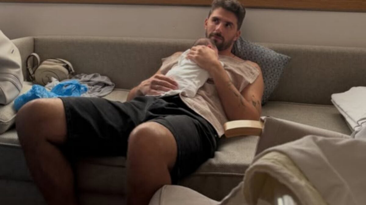 Στέφανος Καπίνο έγινε πατέρας, γέννησε η σύζυγός του Μιρκέτα Βιδάλη 1 Στέφανος Καπίνο έγινε πατέρας, γέννησε η σύζυγός του Μιρκέτα Βιδάλη