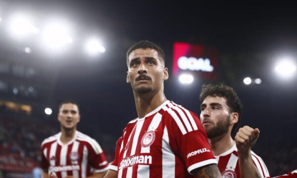 Πρεμιέρα στη Super League: Ολυμπιακός – Ατρόμητος 1-0, ΑΕΚ – Ηρακλής 4-0 και Καλαμάτα – Άρης 2-3