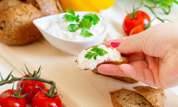 Μυϊκή ενδυνάμωση: 5 τροφές πλούσιες σε λευκίνη σύμφωνα με διατροφολόγους
