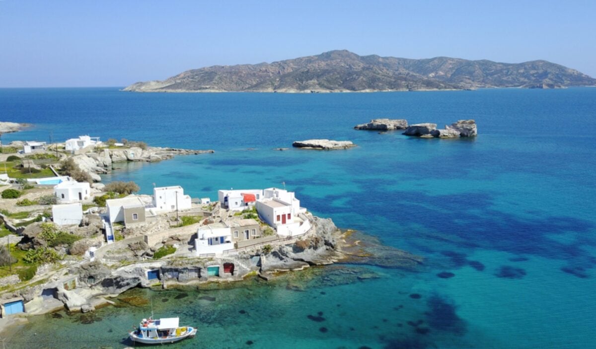 Κίμωλος: Τα κρίσιμα λεπτά πριν την τραγωδία με τον 17χρονο και το σενάριο διαρροής ρεύματος από τον θερμοσίφωνα
