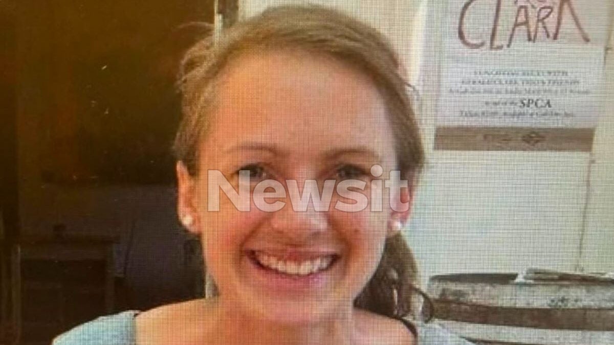 Κυψέλη: Συνελήφθη 26χρονος για τη δολοφονία 38χρονης Βρετανίδας που βρέθηκε μέσα σε βαλίτσα 1 Κυψέλη: Συνελήφθη 26χρονος για τη δολοφονία 38χρονης Βρετανίδας που βρέθηκε μέσα σε βαλίτσα