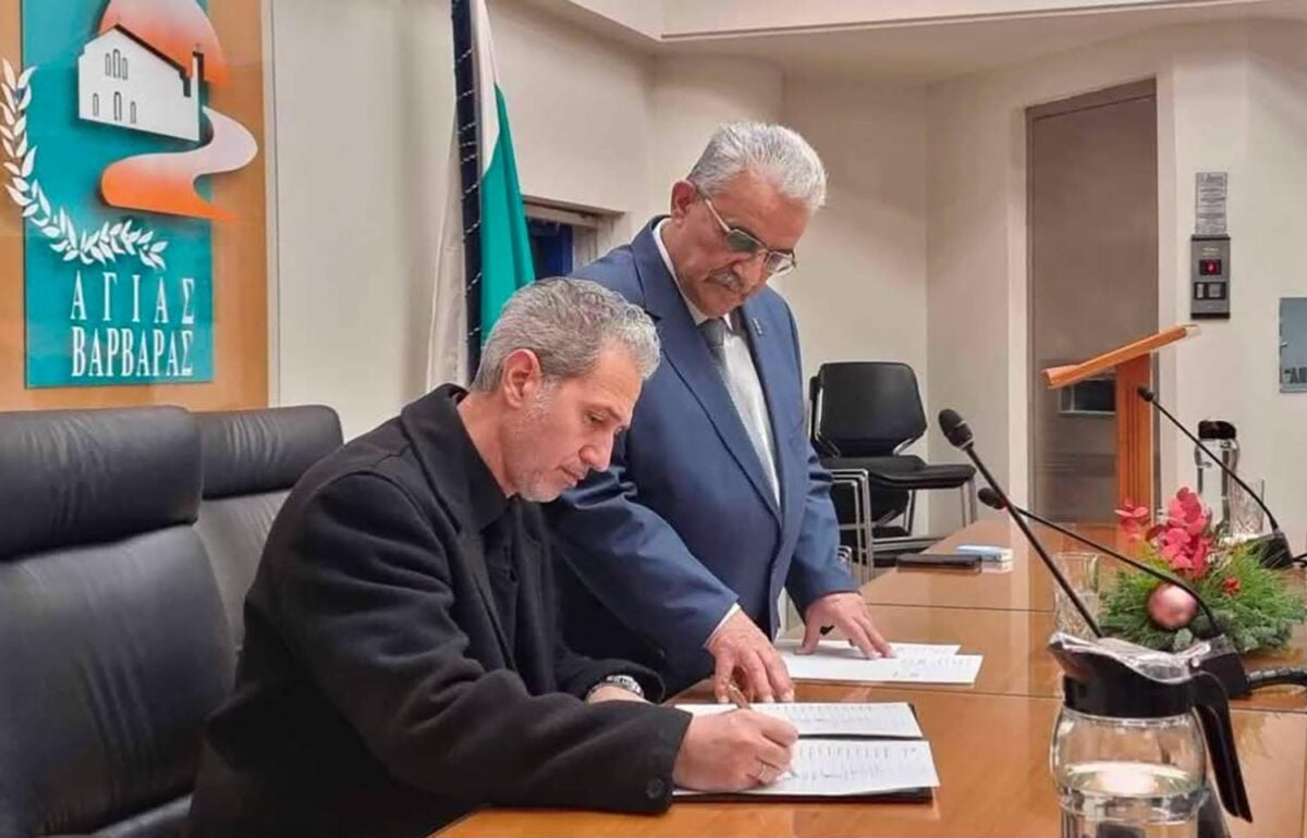 Δήμος Αγίας Βαρβάρας για Δημήτρη Κόκοτα: Ψήφισμα για τον θάνατο του τραγουδιστή, τιμητικές διακρίσεις και αναβολή εκδηλώσεων