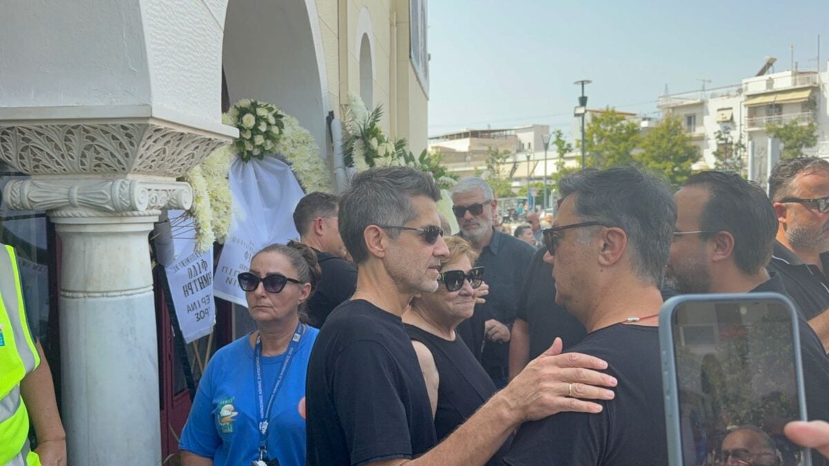 Δημήτρης Κόκοτας: Οι επικήδειοι της συζύγου και της αδερφής του – «Η ψυχή που ερωτεύτηκα είναι η μισή ζωή μου»