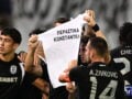 Οι παίκτες του ΠΑΟΚ αφιέρωσαν στον Γιάννη Κωνσταντέλια το γκολ του Δημήτρη Πέλκα στο Περιστέρι
