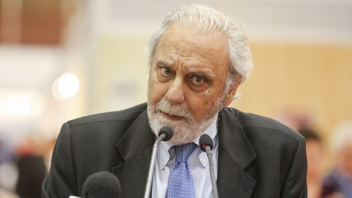 Πέθανε ο Κωνσταντίνος Τσουκαλάς σε ηλικία 89 ετών – Από τη Νομική Αθηνών και το Yale στο Επικρατείας του ΣΥΡΙΖΑ 1 Πέθανε ο Κωνσταντίνος Τσουκαλάς σε ηλικία 89 ετών – Από τη Νομική Αθηνών και το Yale στο Επικρατείας του ΣΥΡΙΖΑ