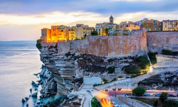Κορσική: η ελληνική ιστορία από τους Φωκαείς στους Μανιάτες