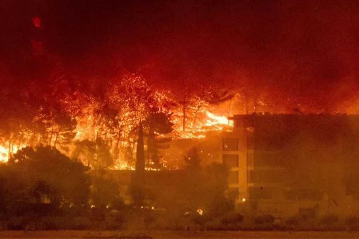 Κροατία: Νεκρή γυναίκα από φονική πυρκαγιά στην Ομίς – 40 τραυματίες, μία αγνοούμενη και χιλιάδες εκκενώσεις