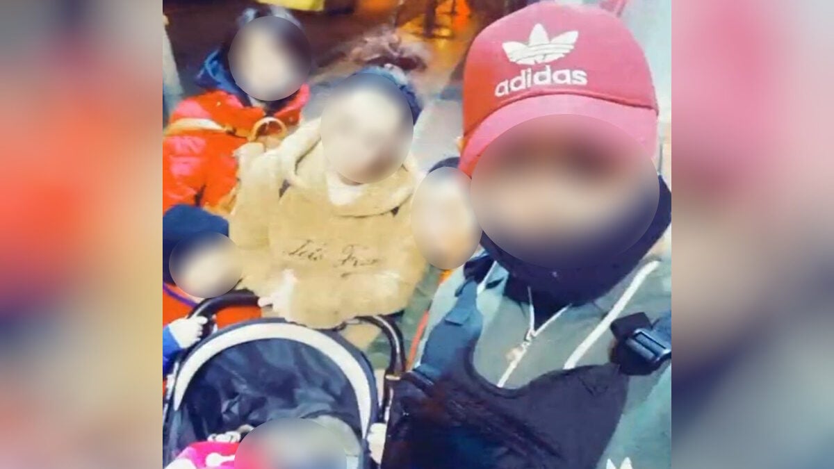 Κυψέλη: Φωτογραφία 43χρονου με παιδικό καρότσι και μωρό – Τι ερευνούν οι αρχές 1 Κυψέλη: Φωτογραφία 43χρονου με παιδικό καρότσι και μωρό – Τι ερευνούν οι αρχές