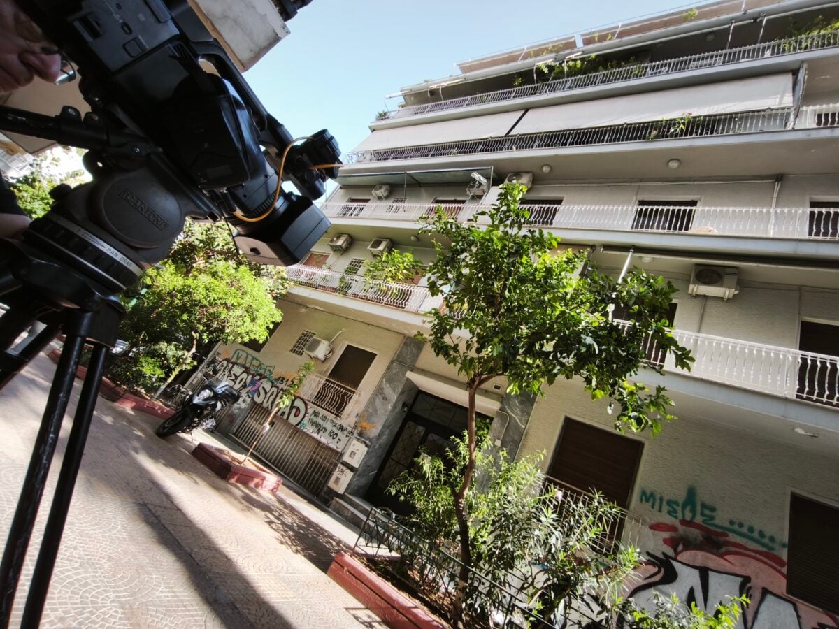 Κυψέλη: Ο ιδιοκτήτης του διαμερίσματος μιλά για τη φρίκη με το βρέφος στο βάζο – «Δεν είχα ιδέα τι γινόταν μέσα»