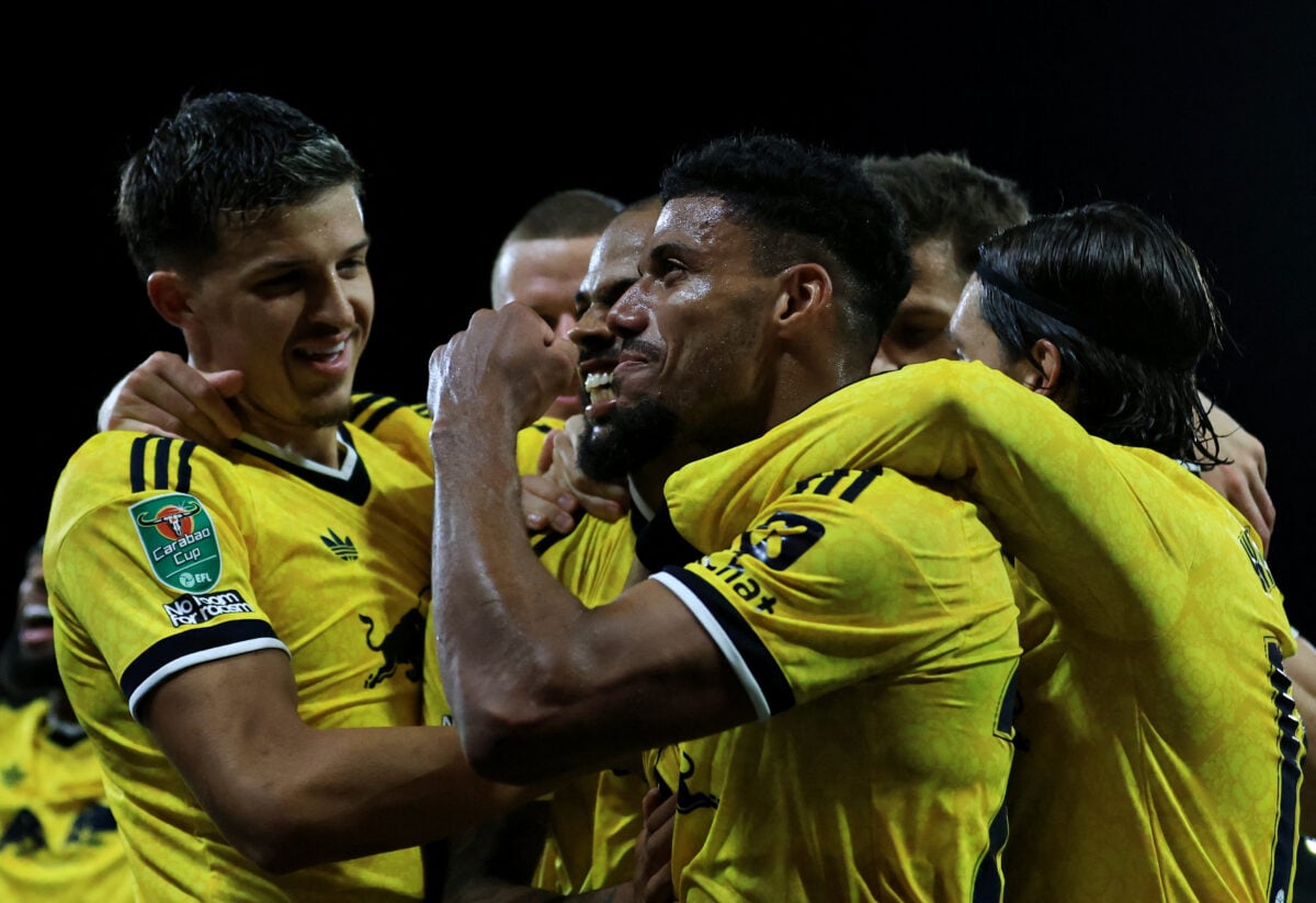 Η Λίντς κέρδισε 2-0 τη Νότιγχαμ Φόρεστ και την απέκλεισε από το League Cup, πρόκριση στα πέναλτι για τη Χαλ του Τζολάκη