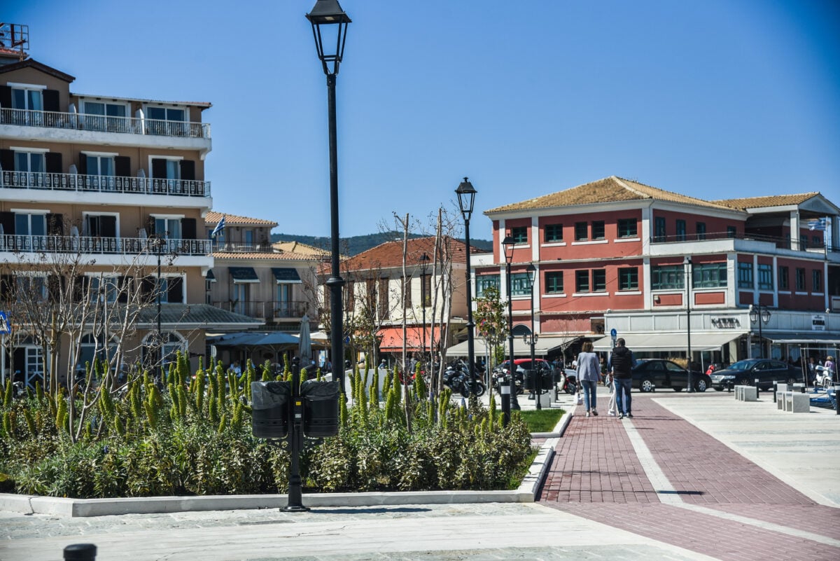 Έξι συλλήψεις για τη βόμβα στο σπίτι επιχειρηματία στη Λευκάδα – Η «σύνδεση» που ερευνά η Αστυνομία και ο ρόλος δύο φυλακισμένων που έδωσαν την εντολή