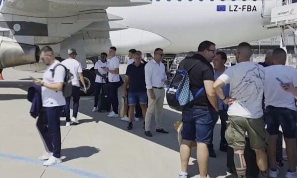 Βουλγαρικά ΜΜΕ ενόψει του ΑΕΚ – Λέφσκι Σόφιας: Ελληνικό τρικ, άφησαν την ομάδα να περιμένει στη ζέστη