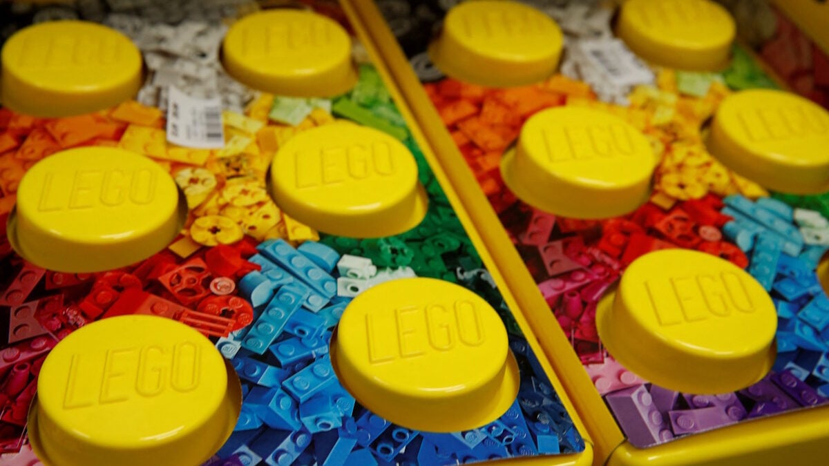 Η LEGO κερδίζει μερίδιο στην αγορά παιχνιδιών – Διψήφια ανάπτυξη πωλήσεων και κερδών στο α’ εξάμηνο 1 Η LEGO κερδίζει μερίδιο στην αγορά παιχνιδιών – Διψήφια ανάπτυξη πωλήσεων και κερδών στο α’ εξάμηνο