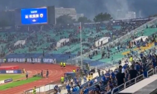 Λέφσκι Σόφιας – ΑΕΚ: Ένταση με Βούλγαρους οπαδούς και χρήση δακρυγόνων πριν το ματς